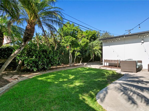 1625 W Santa Clara Avenue, Santa Ana CA 92706