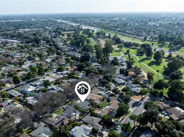 1625 W Santa Clara Avenue, Santa Ana CA 92706