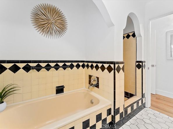 1428 W 92nd Street, Los Angeles CA 90047