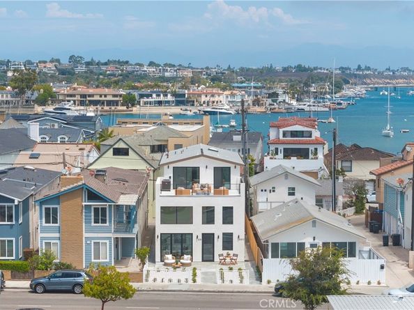 808 W Balboa Boulevard, Newport Beach CA 92661
