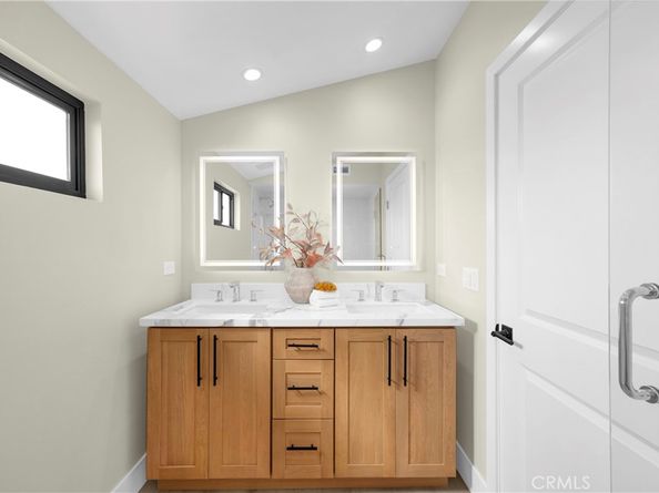 808 W Balboa Boulevard, Newport Beach CA 92661