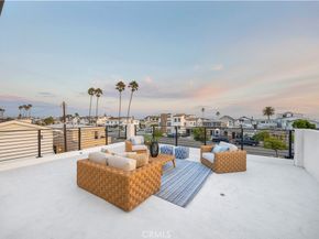 808 W Balboa Boulevard, Newport Beach CA 92661