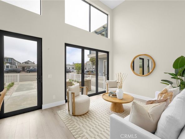 808 W Balboa Boulevard, Newport Beach CA 92661
