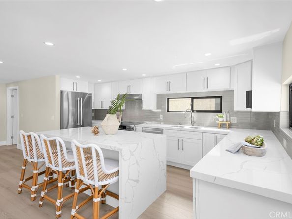 808 W Balboa Boulevard, Newport Beach CA 92661