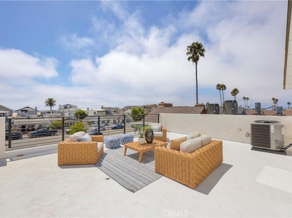808 W Balboa Boulevard, Newport Beach CA 92661