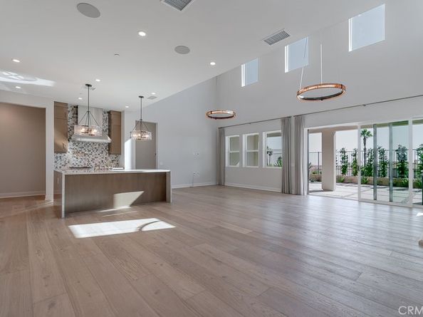 737 Via Arezzo Place, Altadena CA 91001