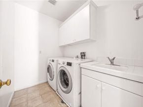 33 Modesto, Irvine CA 92602