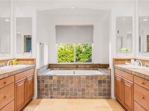 33 Modesto, Irvine CA 92602