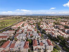 19281 Meadowood, Huntington Beach CA 92648