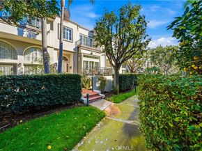 19281 Meadowood, Huntington Beach CA 92648