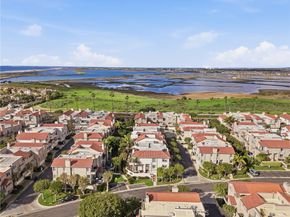 19281 Meadowood, Huntington Beach CA 92648