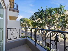 19281 Meadowood, Huntington Beach CA 92648