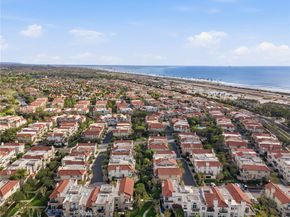 19281 Meadowood, Huntington Beach CA 92648