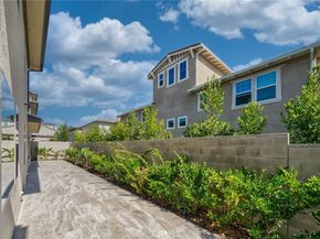 56 Chasma, Irvine CA 92618