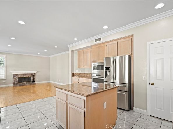 11 Pienza, Irvine CA 92606