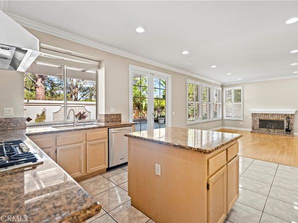 11 Pienza, Irvine CA 92606