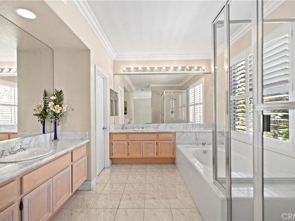 11 Pienza, Irvine CA 92606