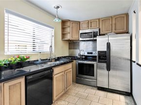 214 Springview, Irvine CA 92620
