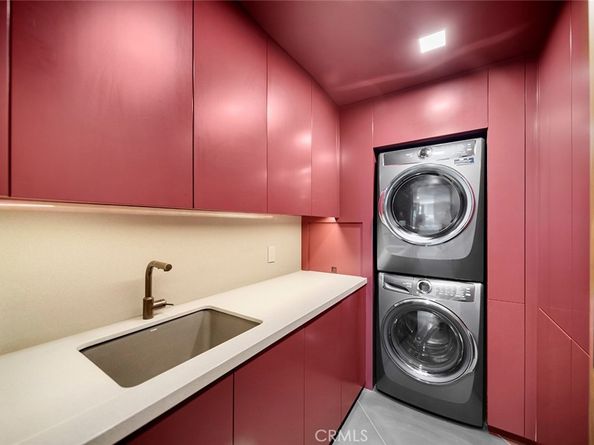 3 N La Senda, Laguna Beach CA 92651