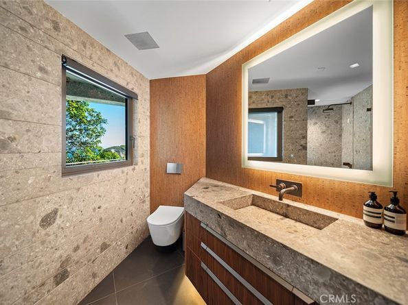 3 N La Senda, Laguna Beach CA 92651