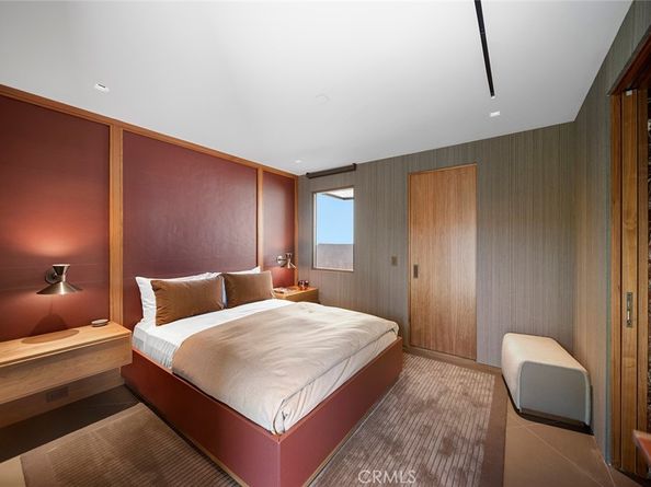 3 N La Senda, Laguna Beach CA 92651