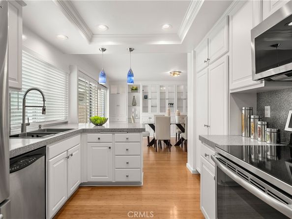 1872 Parkview Circle, Costa Mesa CA 92627