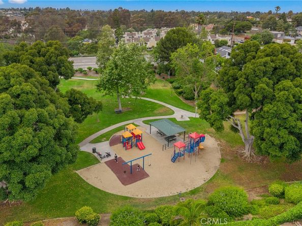 1872 Parkview Circle, Costa Mesa CA 92627