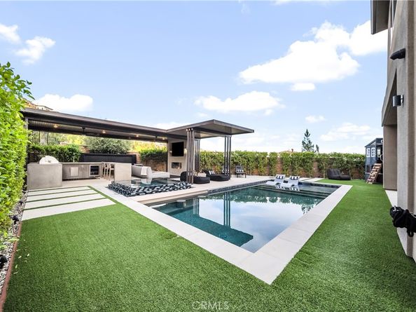 20431 W Windsor Lane, Porter Ranch CA 91326