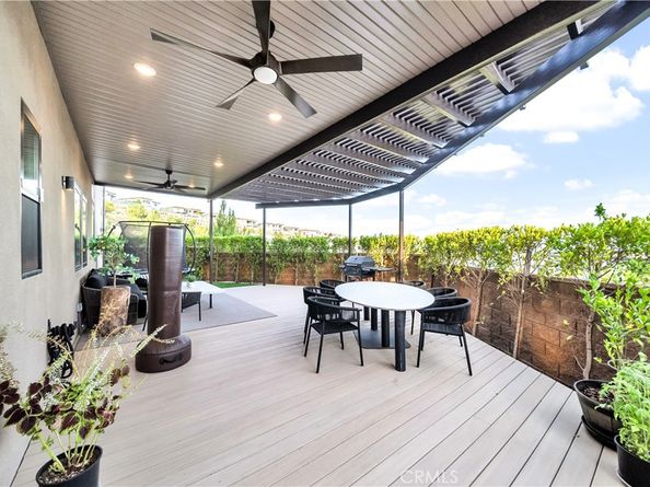 20431 W Windsor Lane, Porter Ranch CA 91326