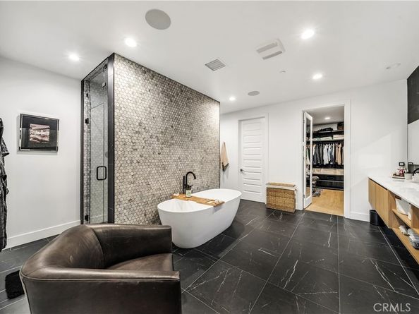 20431 W Windsor Lane, Porter Ranch CA 91326