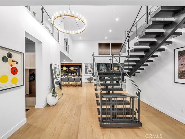 20431 W Windsor Lane, Porter Ranch CA 91326