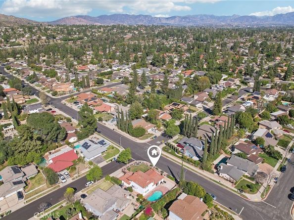 19040 Celtic Street, Porter Ranch CA 91326