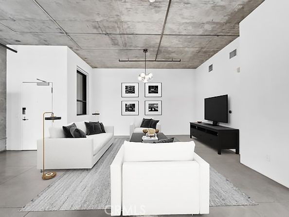 835 Locust Avenue 322, Long Beach CA 90813