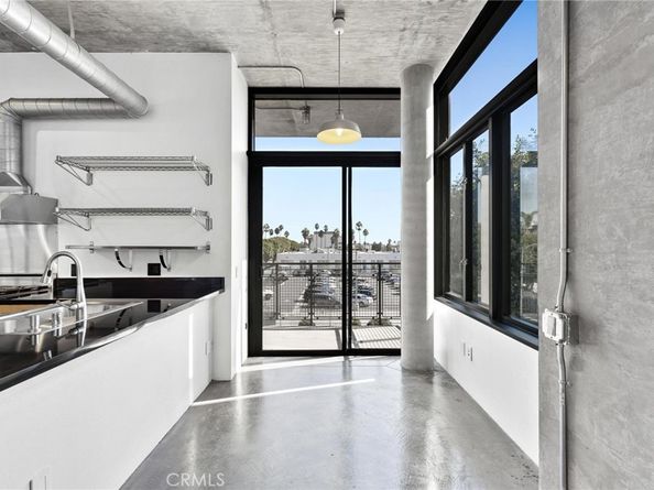 835 Locust Avenue 322, Long Beach CA 90813