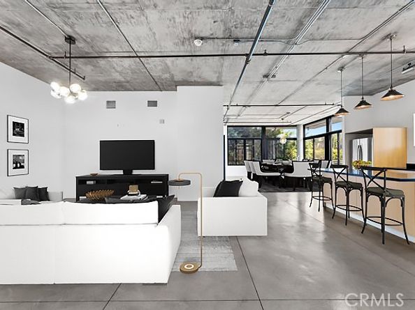 835 Locust Avenue 322, Long Beach CA 90813