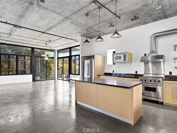 835 Locust Avenue 322, Long Beach CA 90813