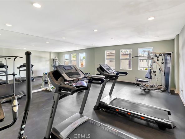 4400 Cartwright Avenue 303, Toluca Lake CA 91602