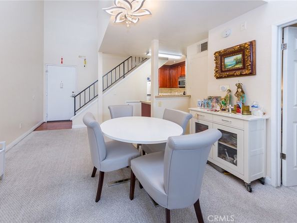 5515 Canoga Avenue 305, Woodland Hills CA 91367