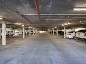 5515 Canoga Avenue 305, Woodland Hills CA 91367