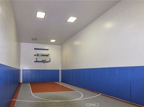 5515 Canoga Avenue 305, Woodland Hills CA 91367