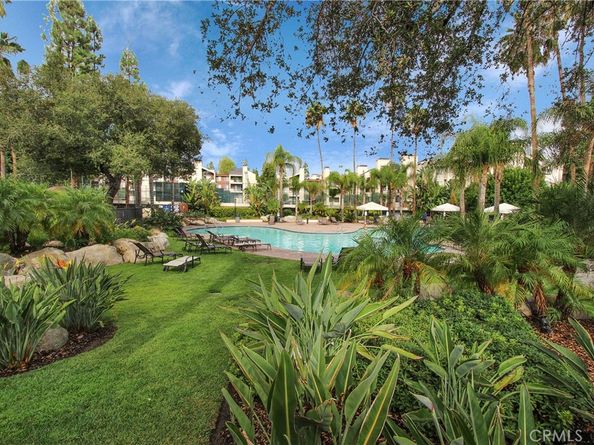 5515 Canoga Avenue 305, Woodland Hills CA 91367