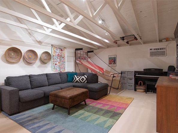 28916 Valley Heights, Agoura Hills CA 91301