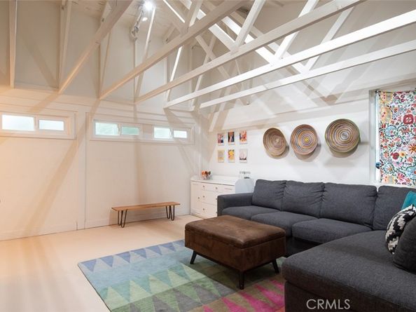 28916 Valley Heights, Agoura Hills CA 91301