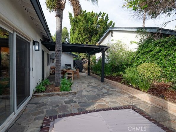 28916 Valley Heights, Agoura Hills CA 91301