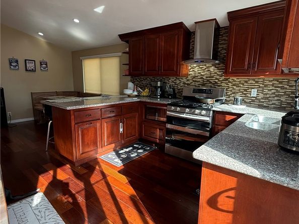 1038 E Denwall, Carson CA 90746