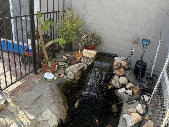 1038 E Denwall, Carson CA 90746