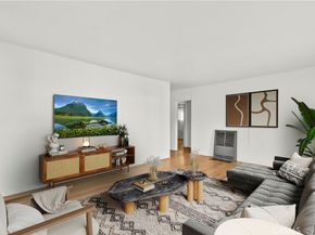 16731 Victory Boulevard, Van Nuys CA 91406