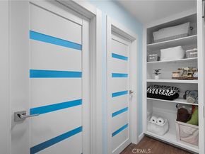 19540 Sherman Way 602, Reseda CA 91335