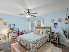 19540 Sherman Way 602, Reseda CA 91335