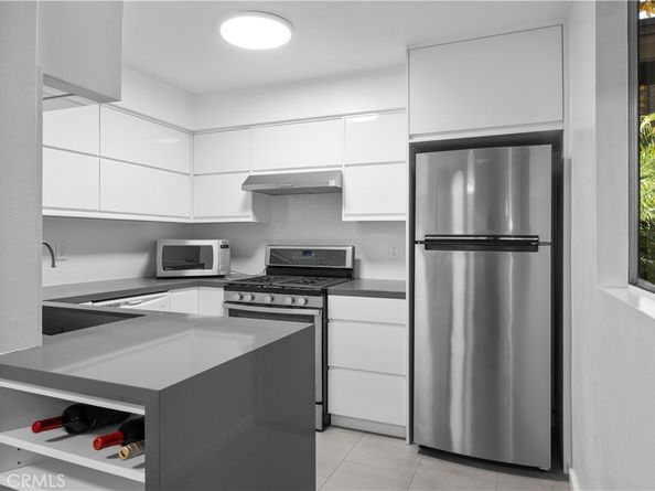 14960 Victory Boulevard 102, Van Nuys CA 91411